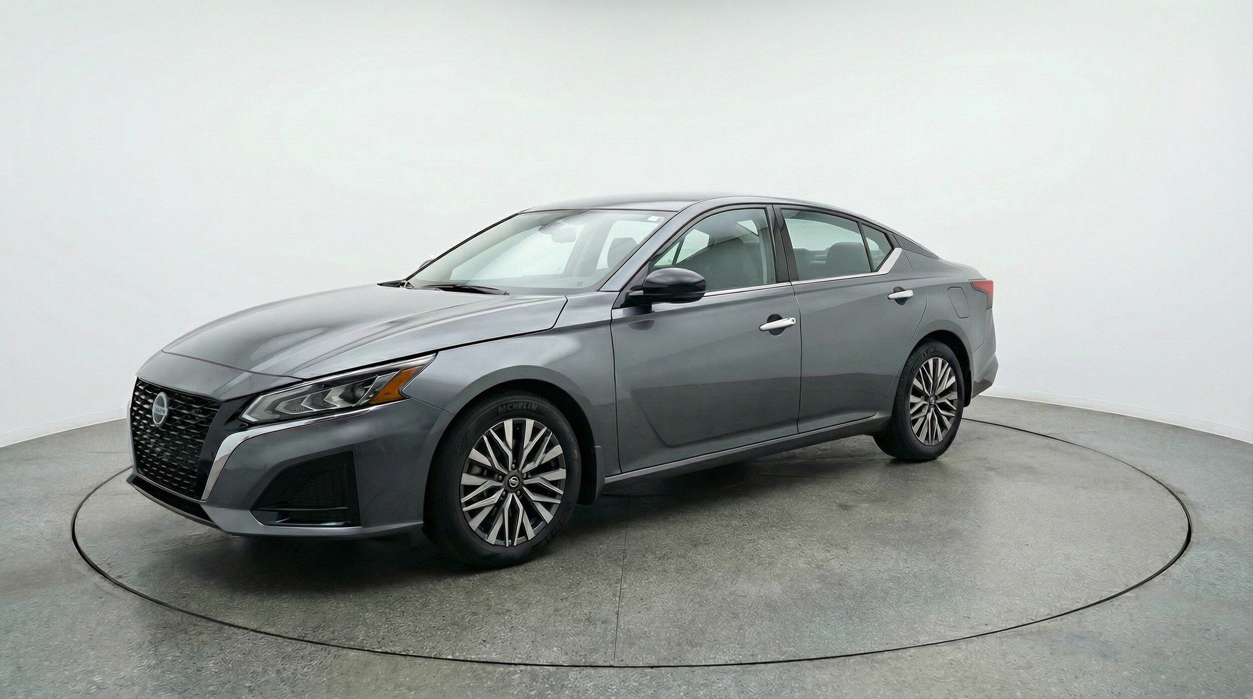 Thumbnail: 2025 Nissan Altima - 3