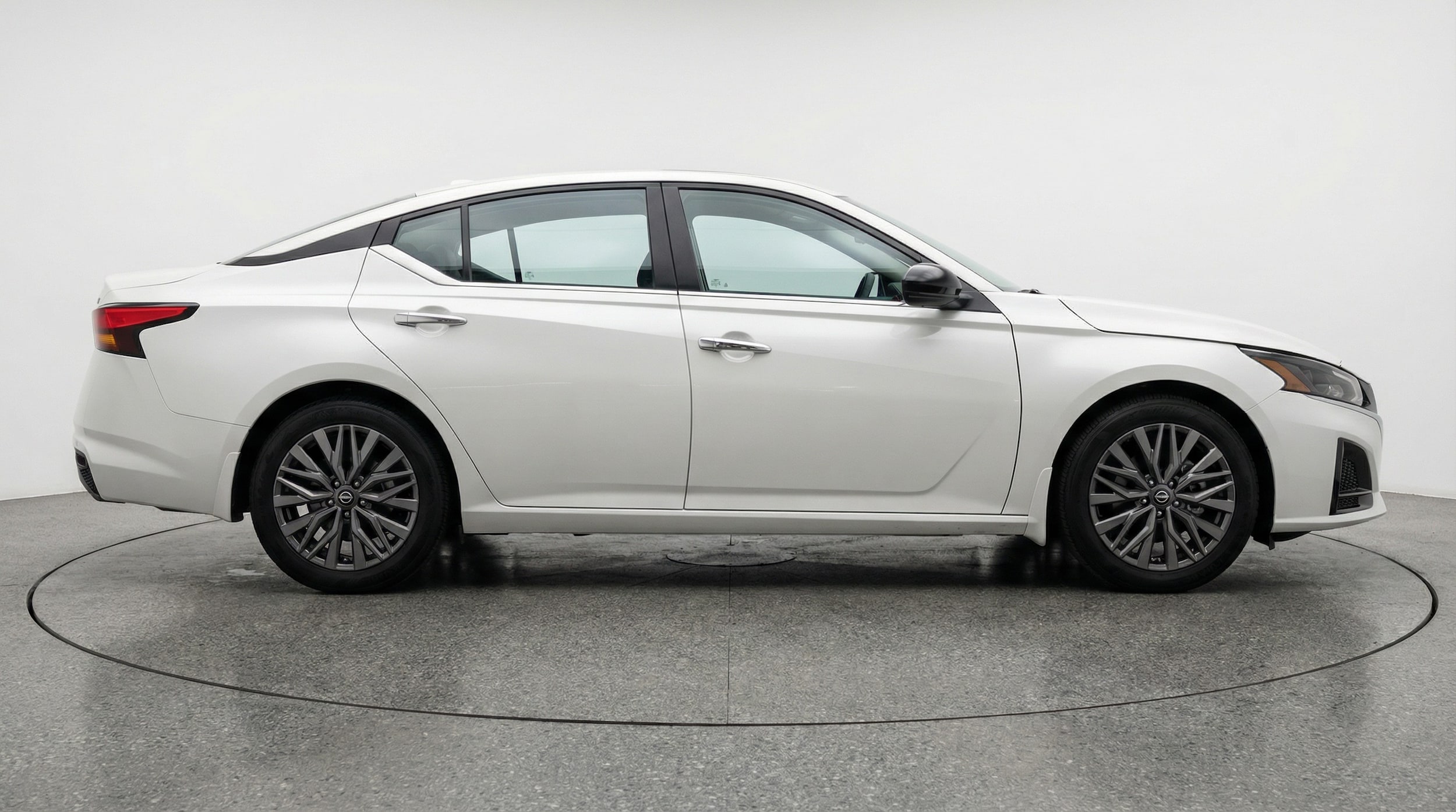 Thumbnail: 2025 Nissan Altima - 8