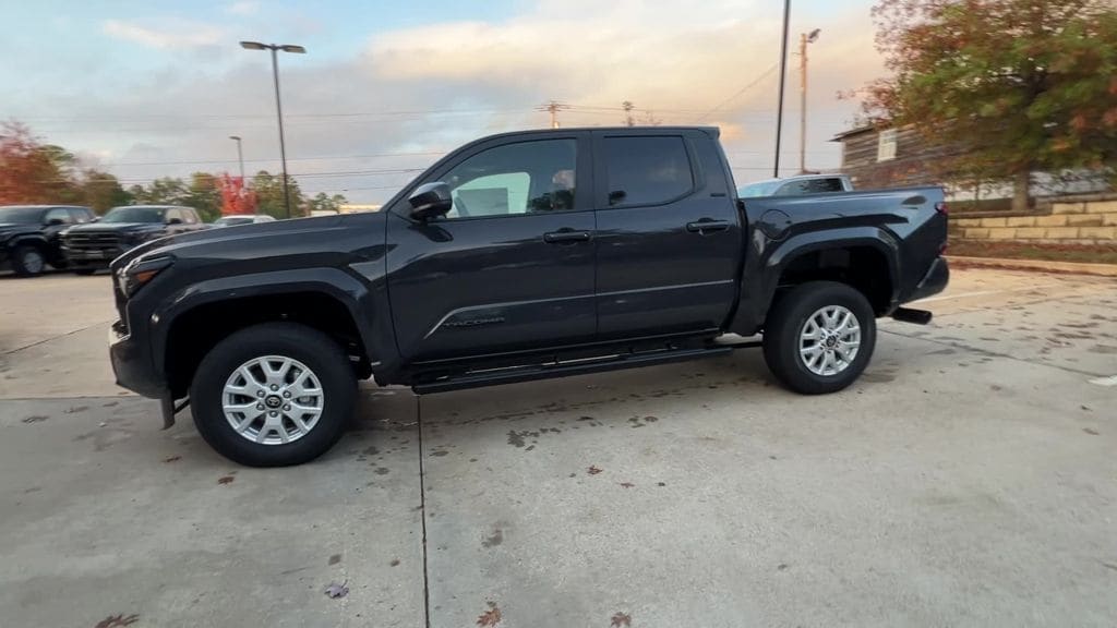 New 2025 Toyota Tacoma SR5 Truck Double Cab