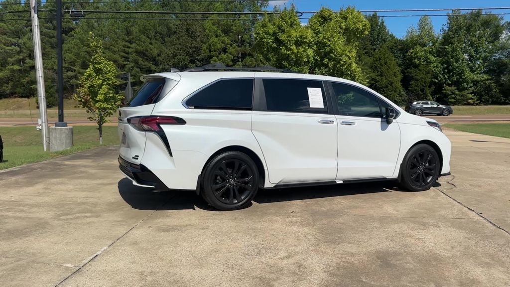 2023 Toyota Sienna XSE 25th Anniversary - Photo 6