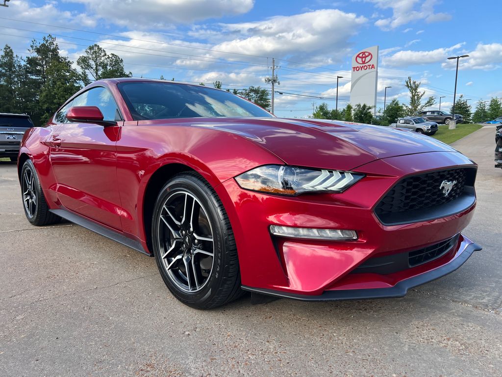 2022 Ford Mustang EcoBoost