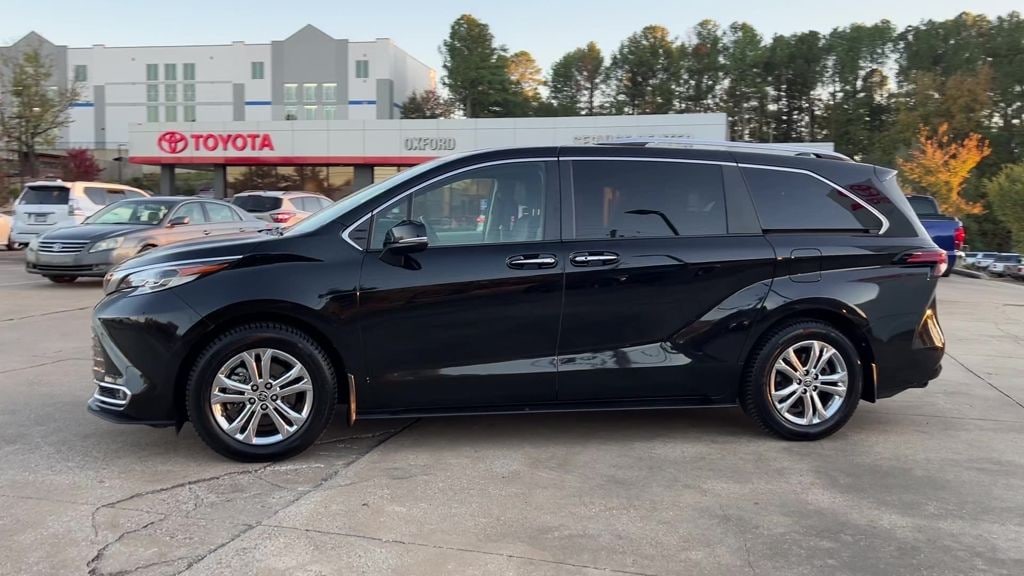 Used 2022 Toyota Sienna Platinum Van Passenger Van