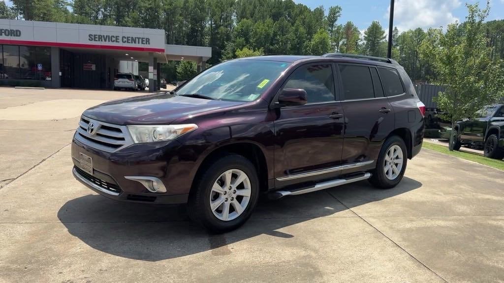 Used 2012 Toyota Highlander Base with VIN 5TDZA3EH3CS030342 for sale in Oxford, MS