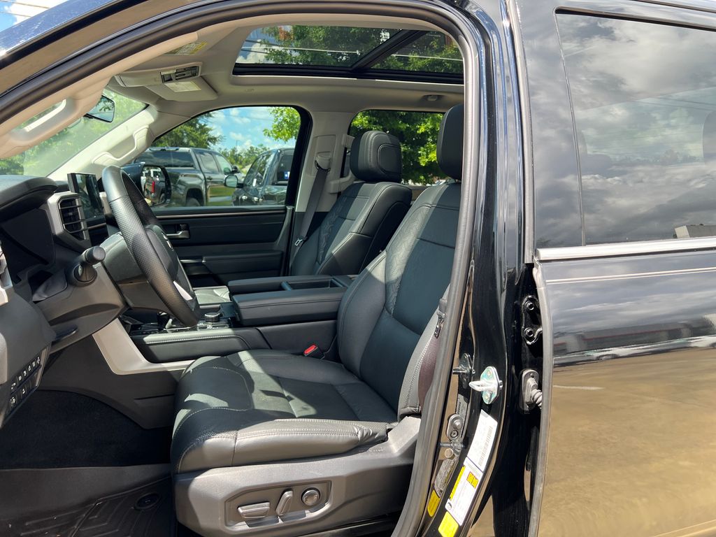 2024 Toyota Tundra Limited - Photo 10