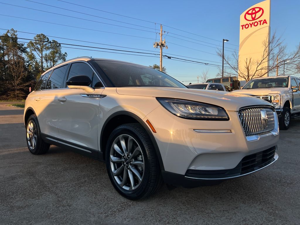 2021 Lincoln Corsair Base