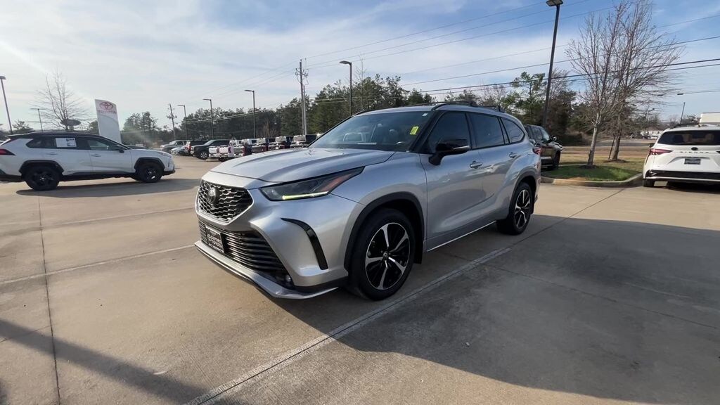 Used 2022 Toyota Highlander XSE SUV