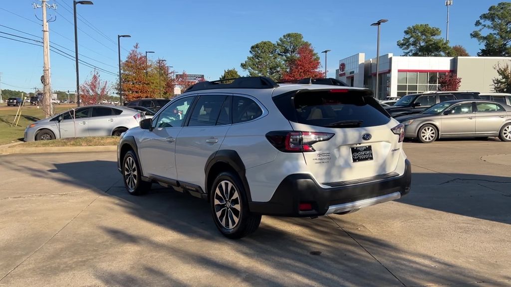 2023 Subaru Outback Limited photo 3