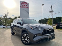 Used 2023 Toyota Highlander XLE SUV in Oxford, MS