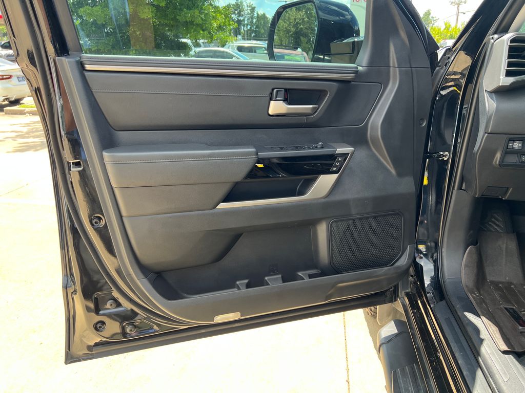2024 Toyota Tundra Limited - Photo 11