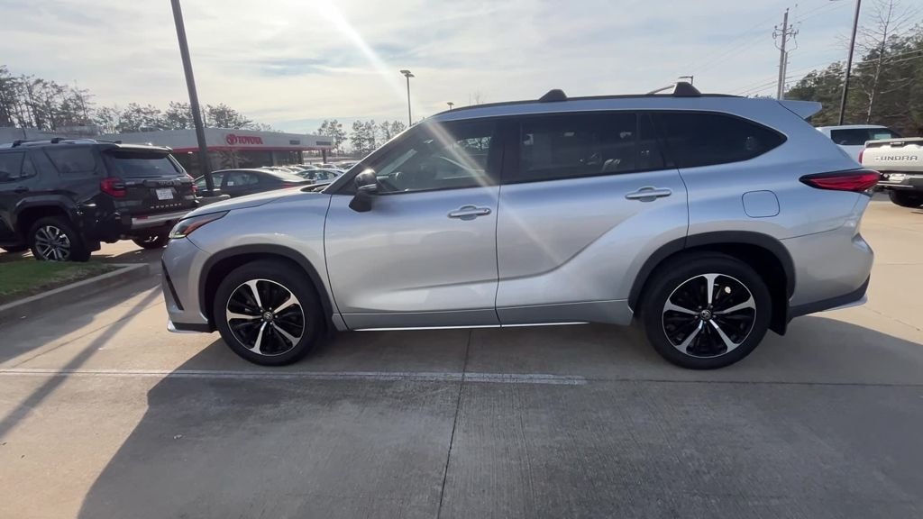 Used 2022 Toyota Highlander XSE SUV
