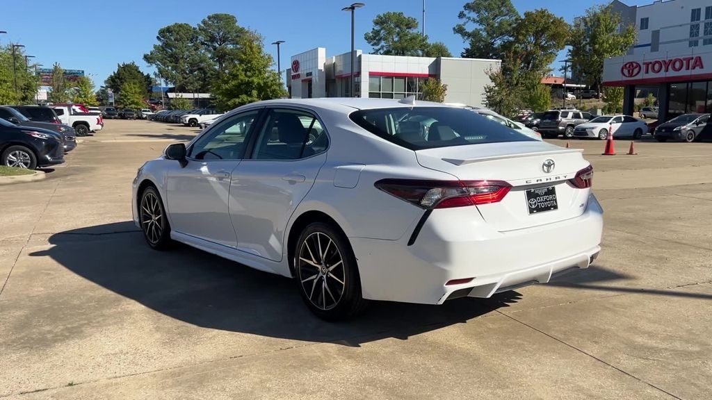 Used 2022 Toyota Camry SE Sedan