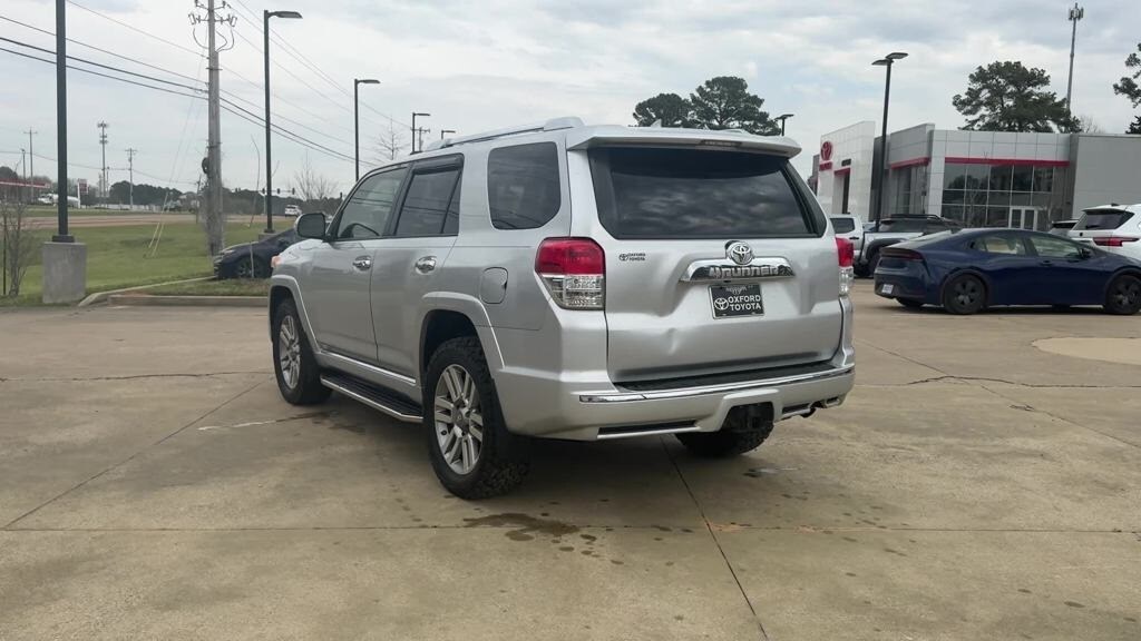 2013 Toyota 4Runner SR5 photo 4