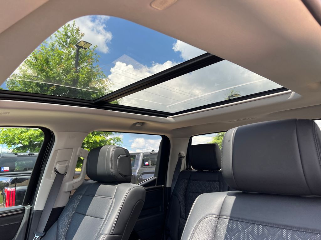 2024 Toyota Tundra Limited - Photo 20