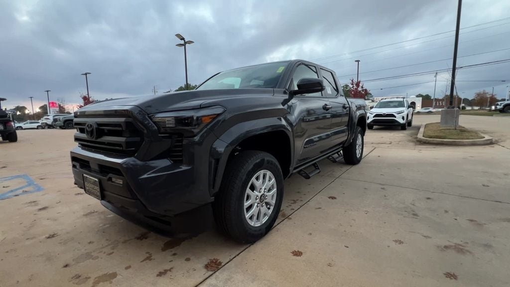 New 2025 Toyota Tacoma SR5 Truck Double Cab