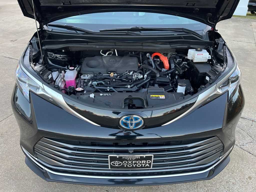 2022 Toyota Sienna Platinum - Photo 18