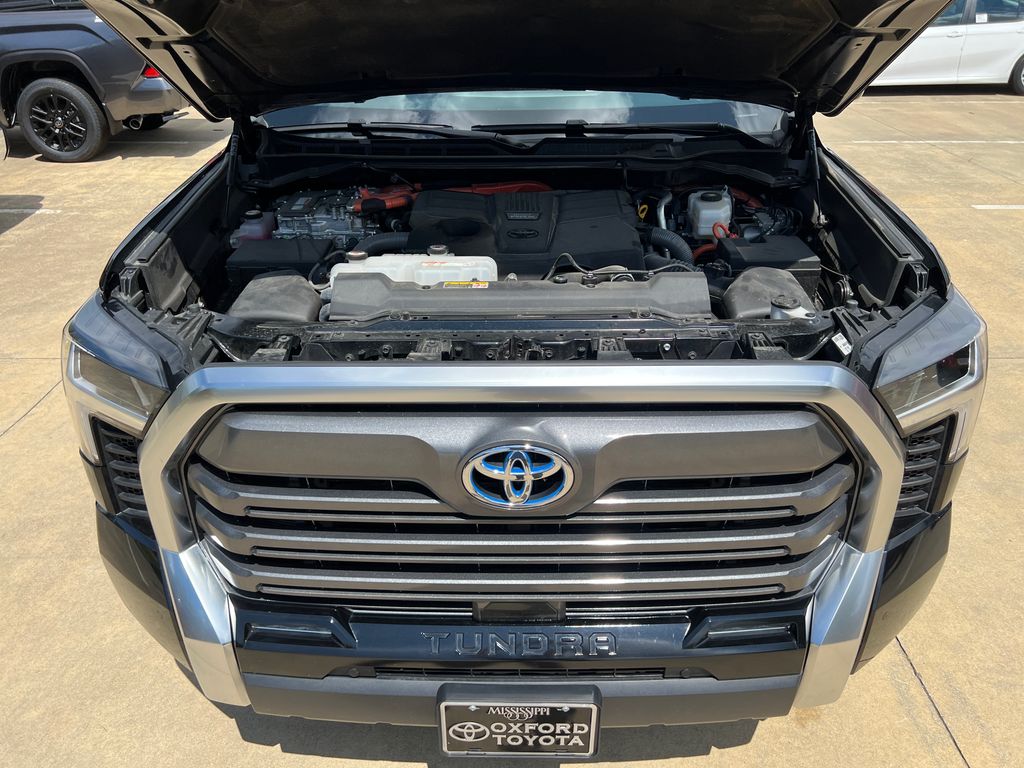 2024 Toyota Tundra Limited - Photo 18