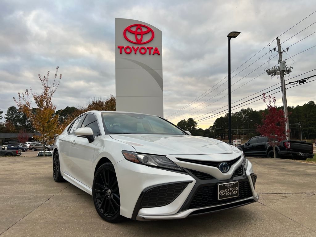 2022 Toyota Camry XSE's photo