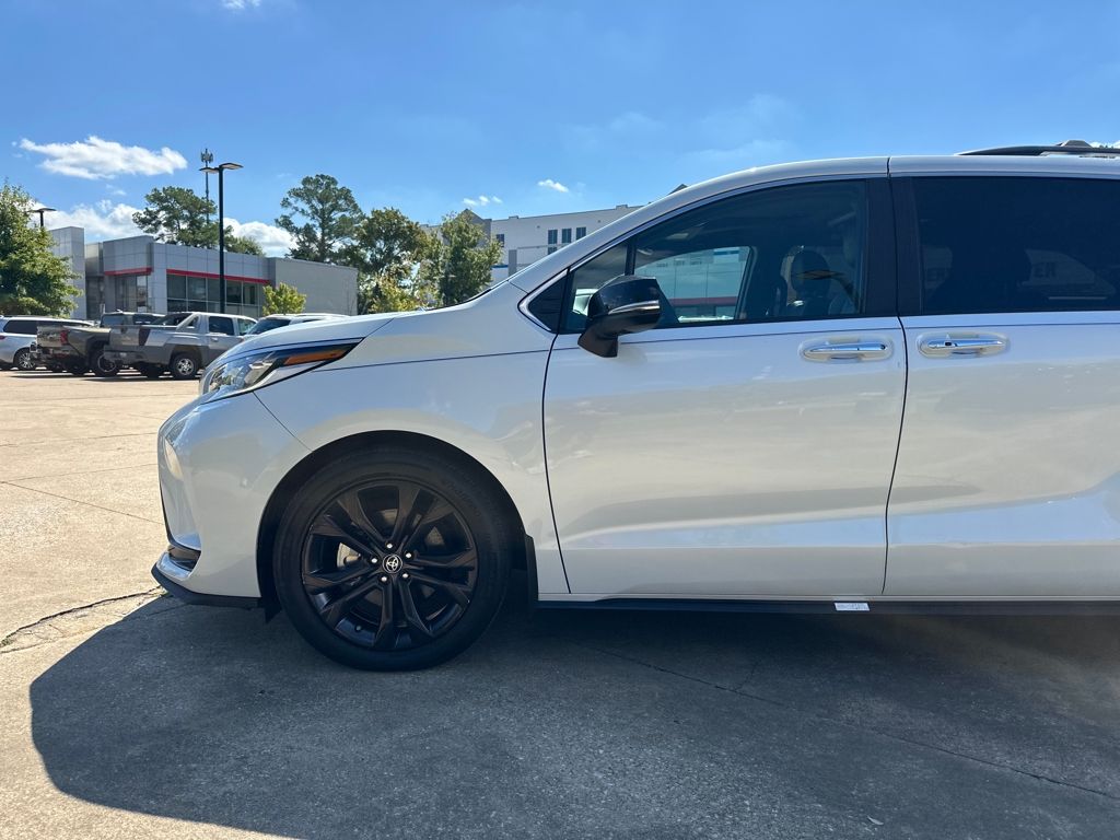 2023 Toyota Sienna XSE 25th Anniversary - Photo 31