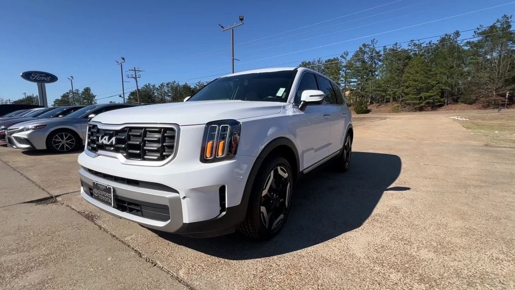 Used 2024 Kia Telluride S SUV