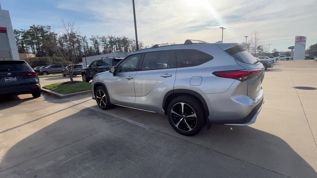 Used 2022 Toyota Highlander XSE SUV
