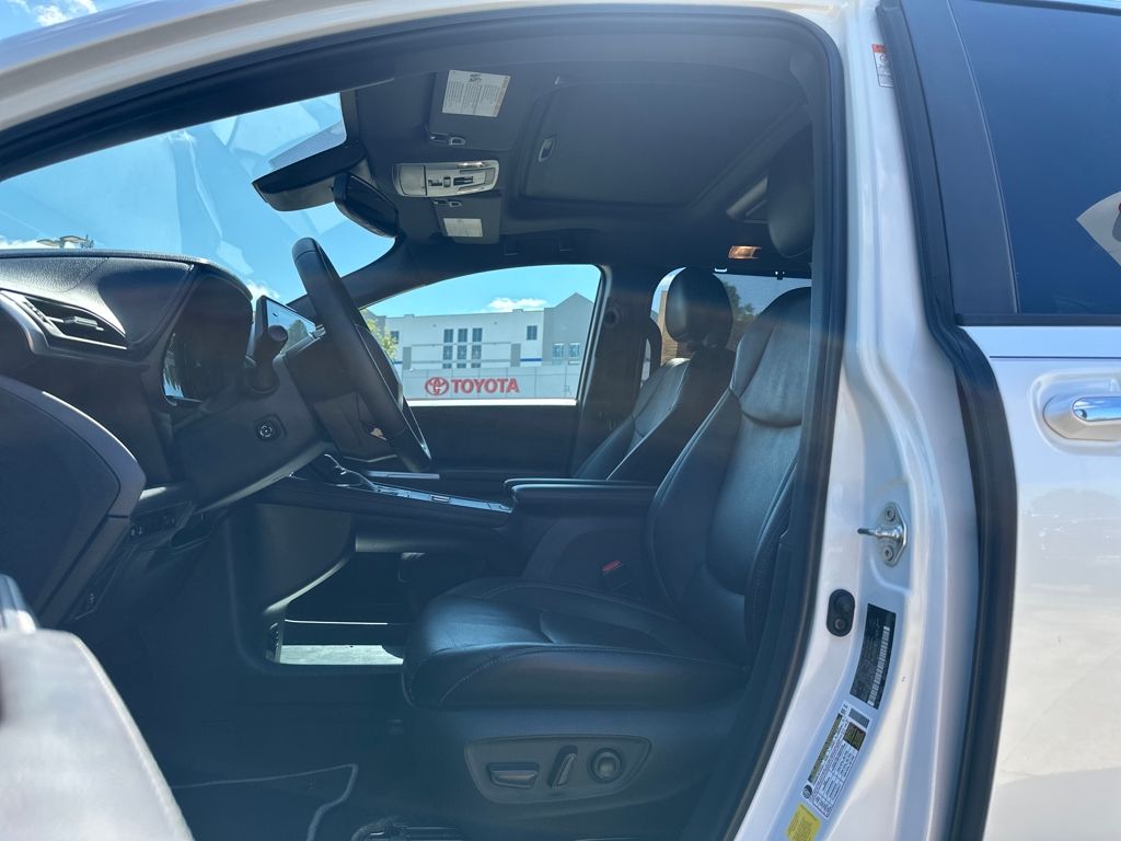2023 Toyota Sienna XSE 25th Anniversary - Photo 10