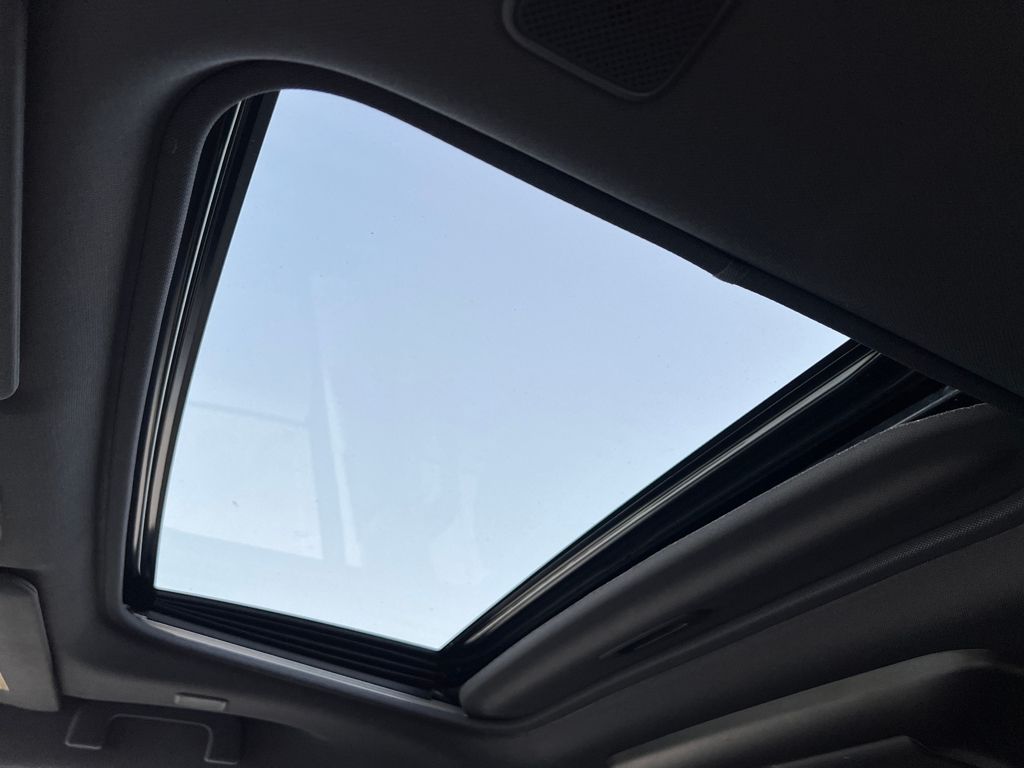 2022 Toyota Sienna Platinum - Photo 26