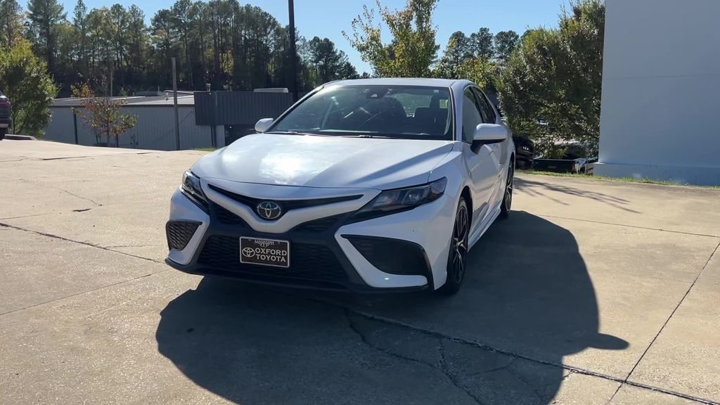 Used 2022 Toyota Camry SE Sedan