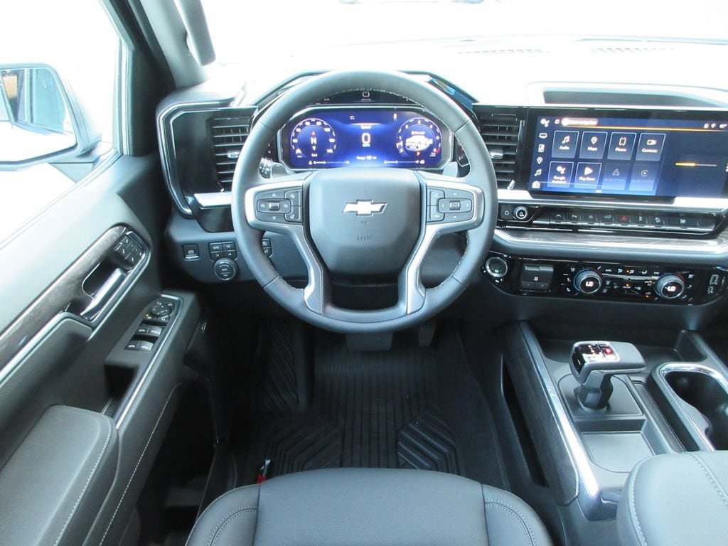 2026 Chevrolet Silverado 1500 LTZ - Photo 17