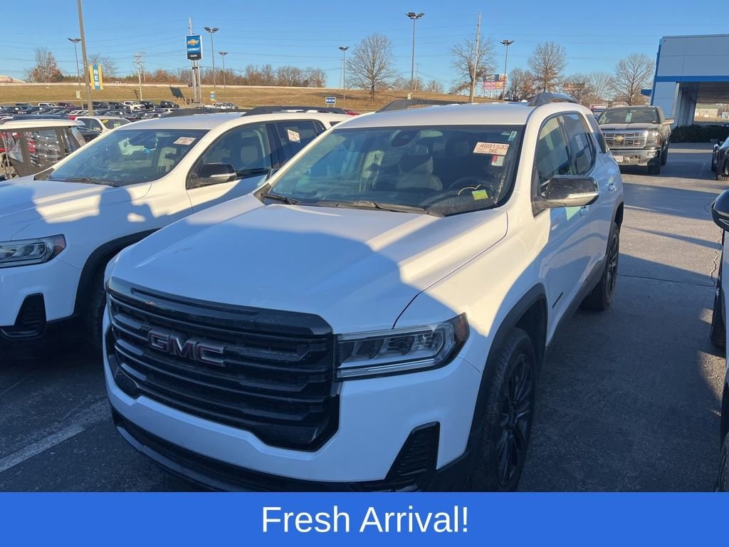 2023 GMC Acadia SLE's photo