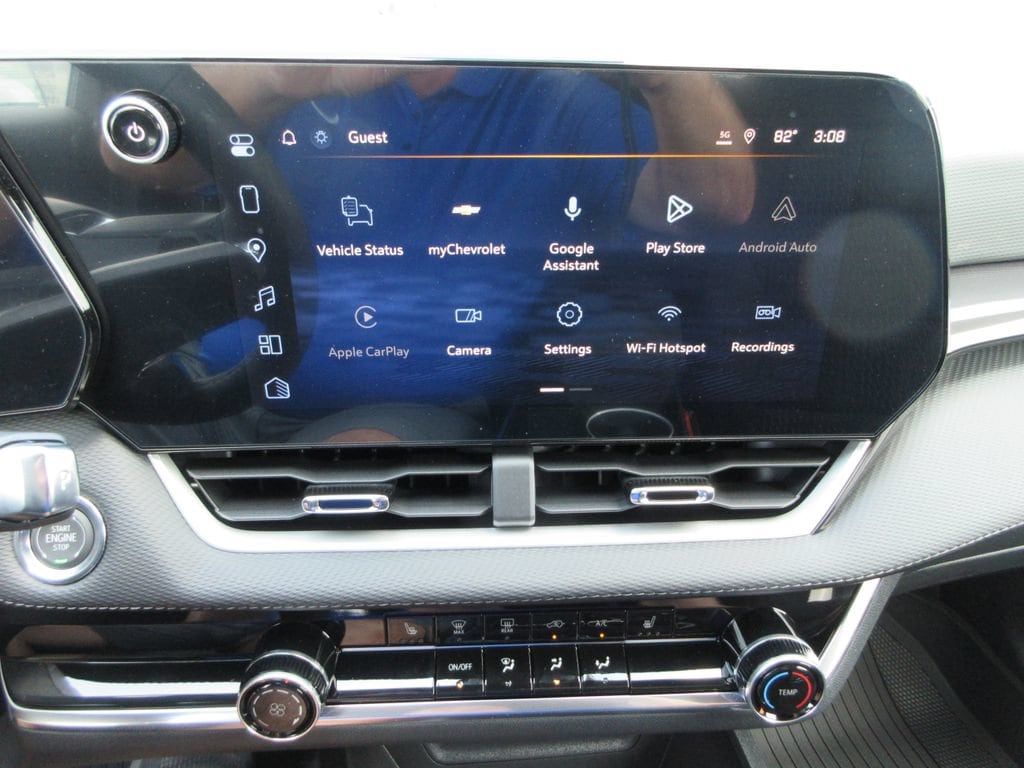 2027 Chevrolet Equinox LT - Photo 29