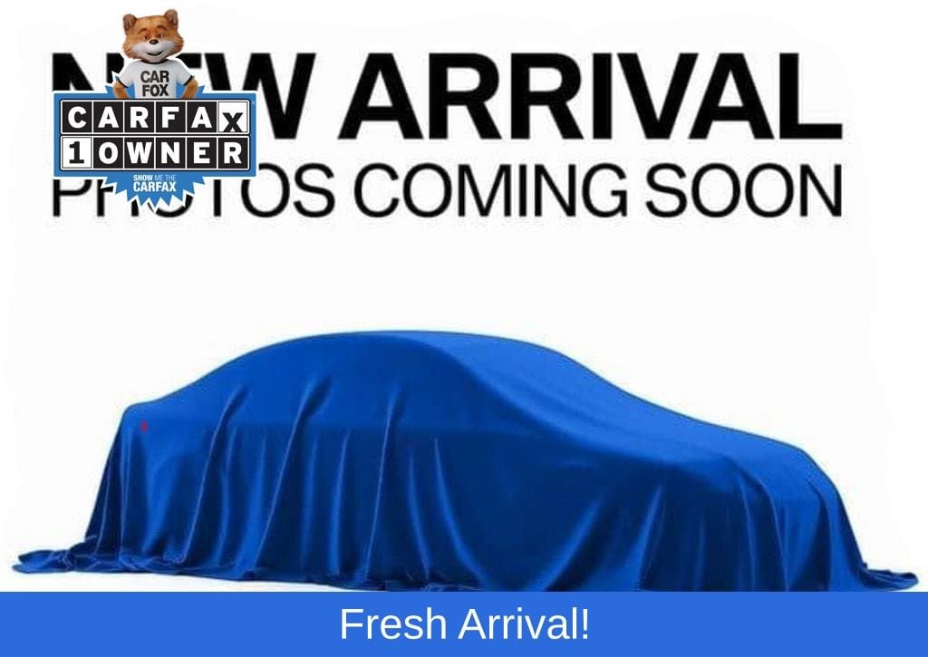 Used 2025 Chevrolet Traverse LT SUV