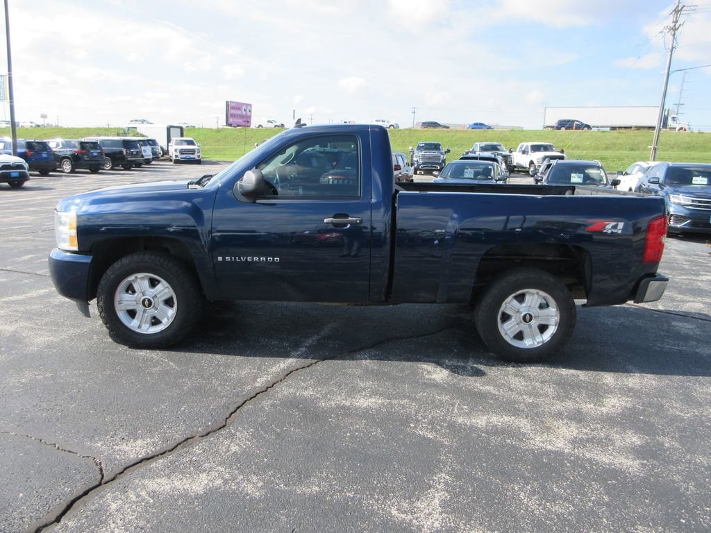 Used 2009 Chevrolet Silverado 1500 LT Truck Regular Cab