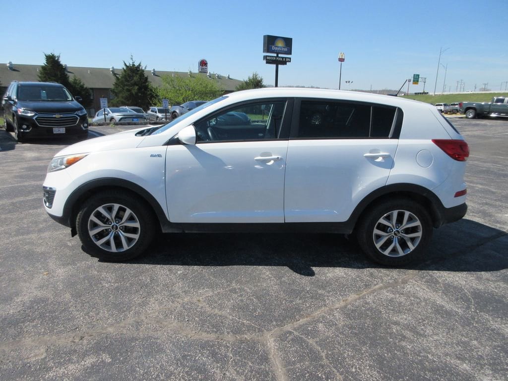 Used 2015 Kia Sportage LX with VIN KNDPBCAC8F7740768 for sale in Ozark, MO