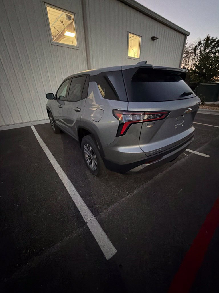 Used 2027 Chevrolet Equinox LT SUV
