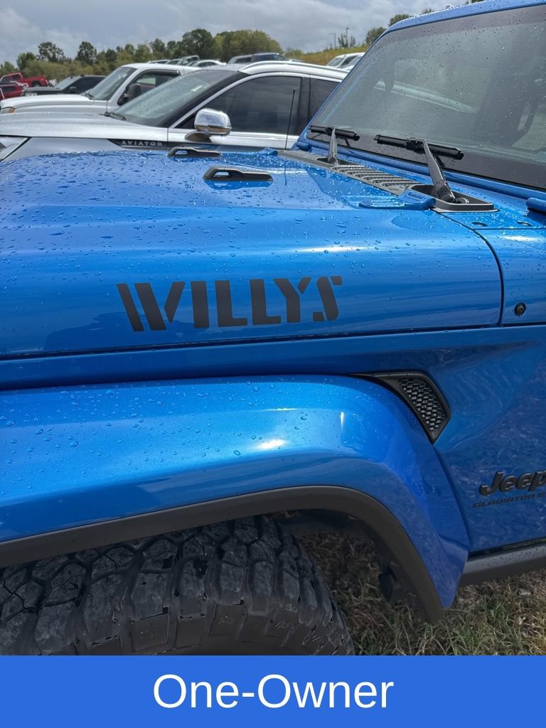2023 Jeep Gladiator Willys photo 3
