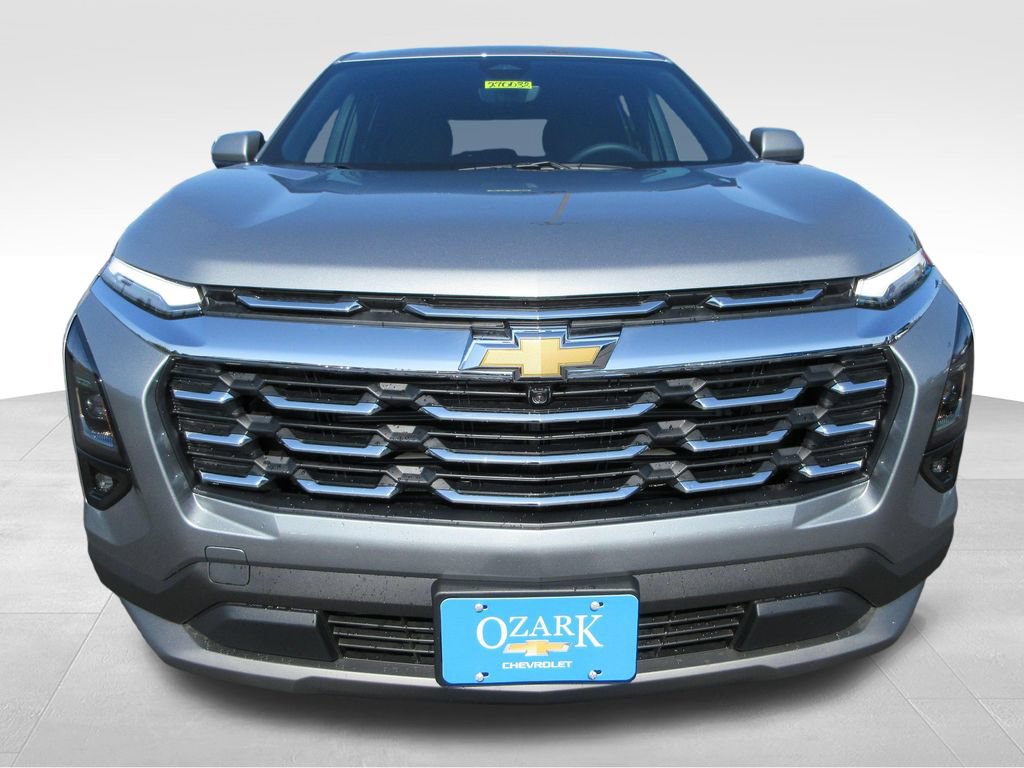 2027 Chevrolet Equinox LT - Photo 8