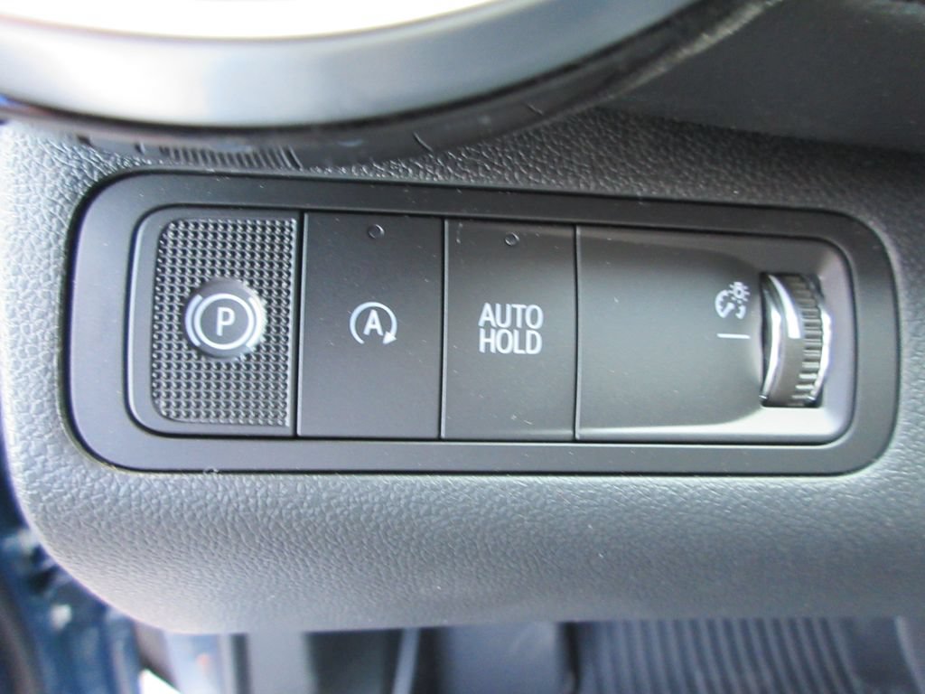 2027 Chevrolet Equinox LT - Photo 21