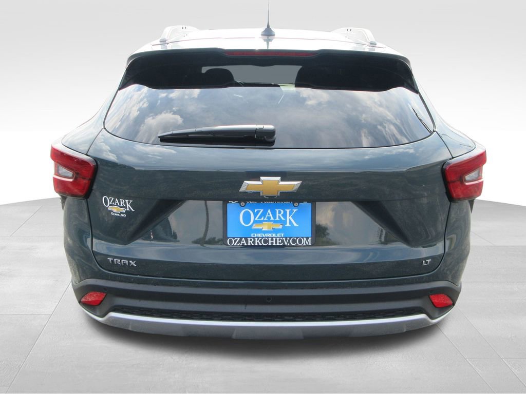 2026 Chevrolet Trax LT photo 4