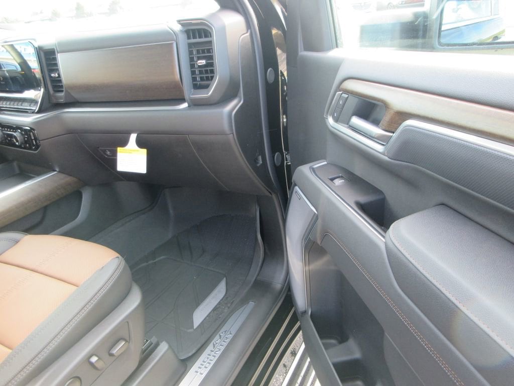 2026 Chevrolet Silverado 3500 HD High Country - Photo 20