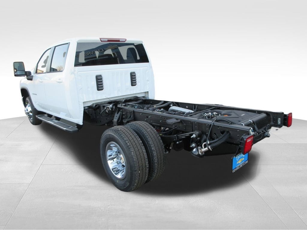 New 2026 Chevrolet Silverado 3500 HD Chassis Cab LT Truck