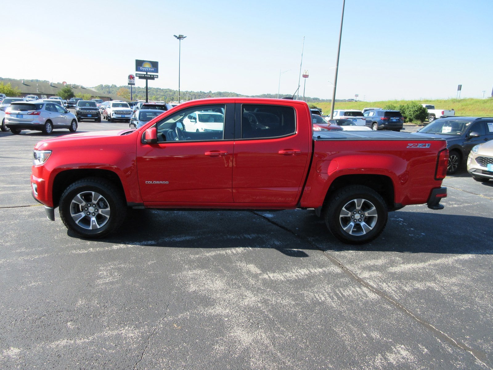 Used 2016 Chevrolet Colorado Z71 with VIN 1GCGTDE39G1332832 for sale in Ozark, MO