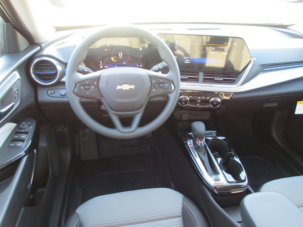 2026 Chevrolet Trax LT - Photo 14