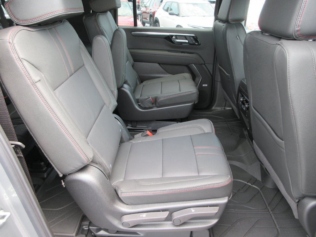 2026 Chevrolet Suburban RST - Photo 19