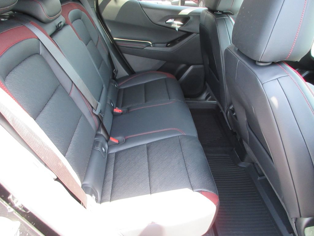 2027 Chevrolet Equinox RS - Photo 18