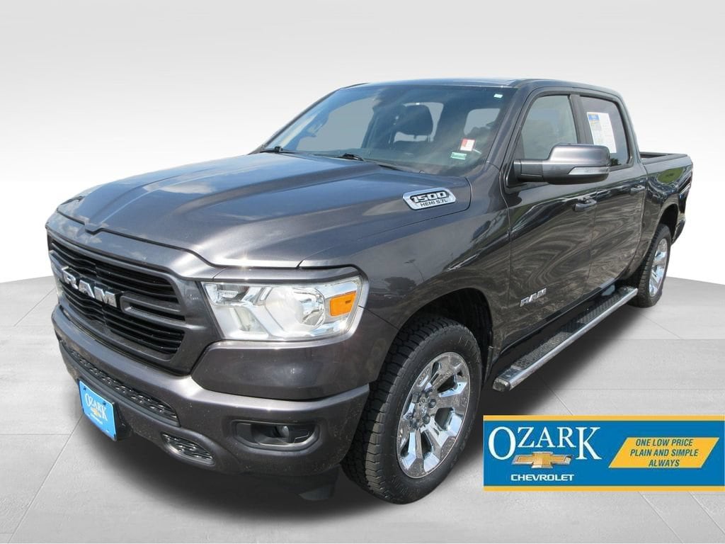 2020 RAM 1500 Big Horn/Lone Star 4x4 Crew Cab 5'7's photo