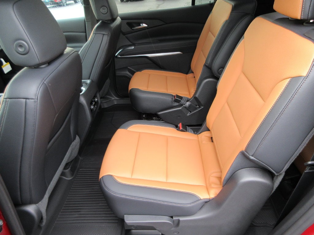 2027 Chevrolet Traverse Z71 - Photo 15