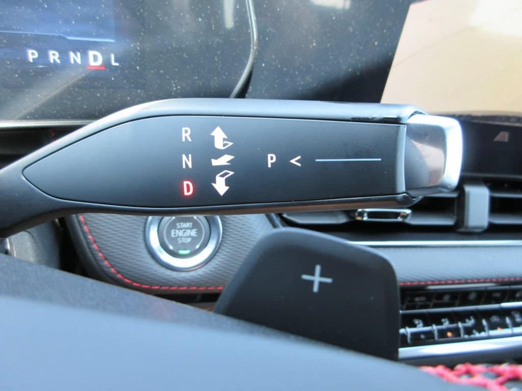 2027 Chevrolet Equinox RS - Photo 28