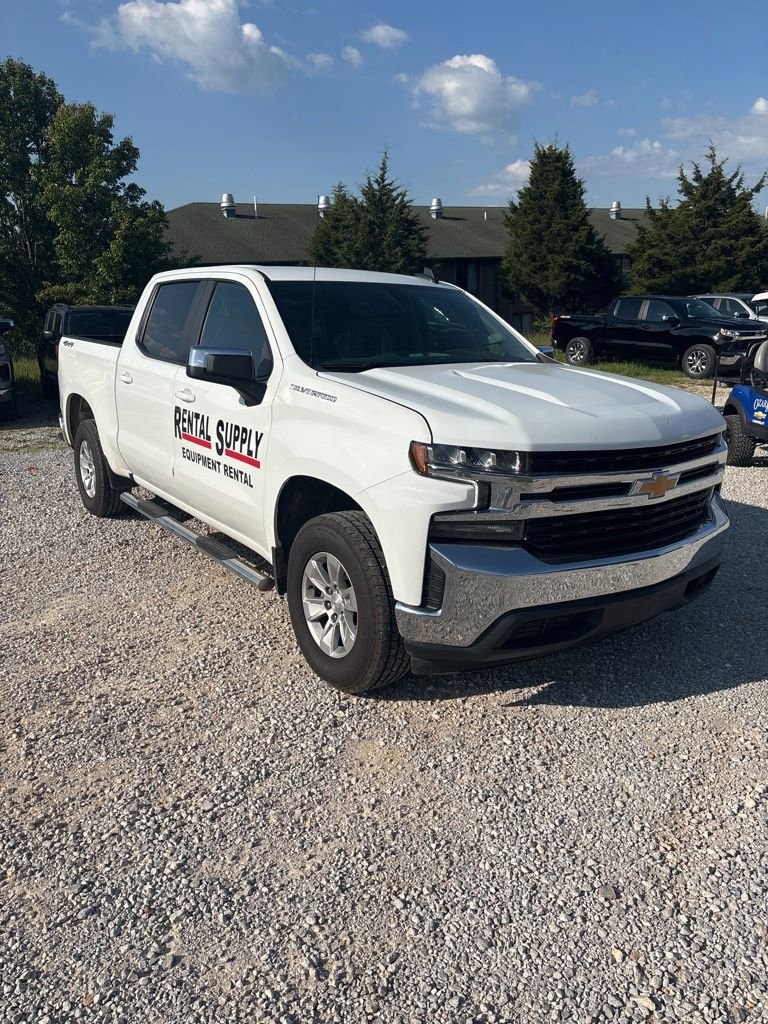 Used 2021 Chevrolet Silverado 1500 LT with VIN 1GCUYDEDXMZ239098 for sale in Ozark, MO