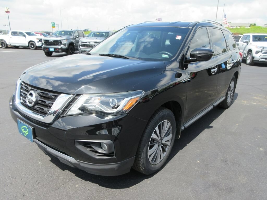 Used 2020 Nissan Pathfinder SV 4WD SUV