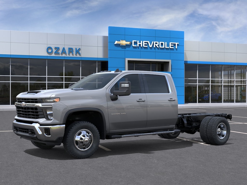 New 2026 Chevrolet Silverado 3500 HD Chassis Cab LT Truck